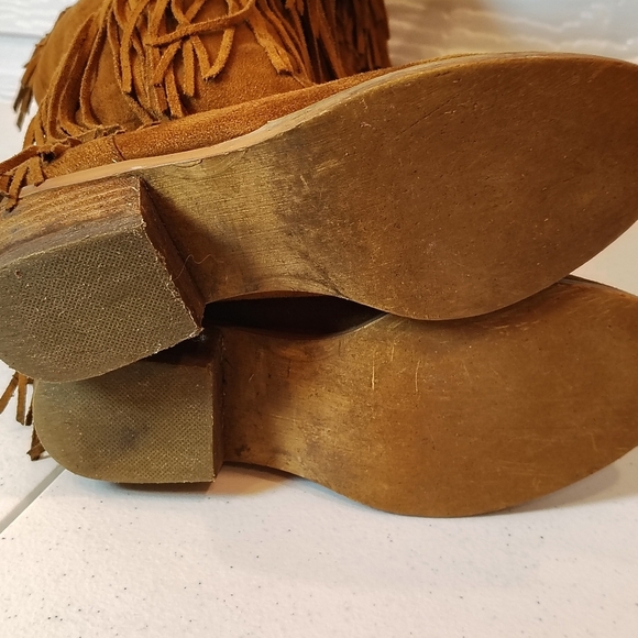 Not Rated Fringe Brown Suede Boots Festival Boho Western Size 6.5 Pull On - Picture 9 of 10